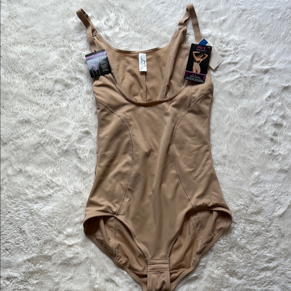 Maidenform Women's Shapewear Bodysuit - Tan